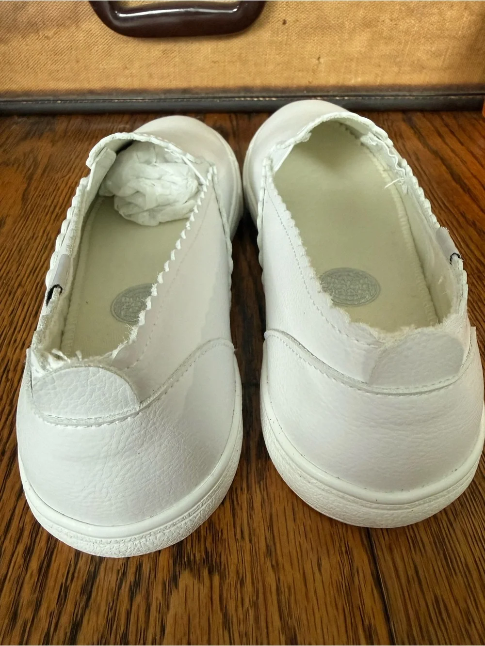Rocket Dog White Scalloped Edge Slip-On Sneakers